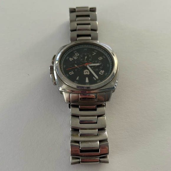 Vintage Andrew Marc A21001TP01 Water Resistant Watch - Needs Battery Replaced - Picture 12 of 16